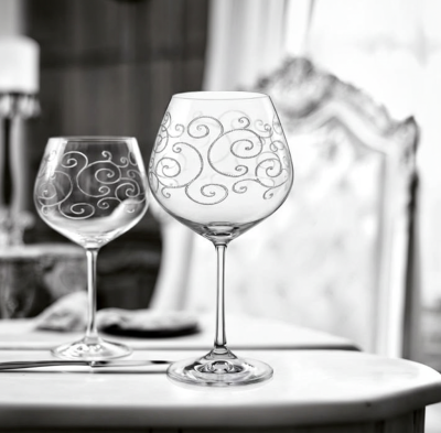 ЧАШИ ЗА ЧЕРВЕНО ВИНО