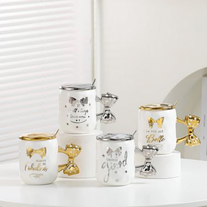 мъг с капак и лъжица GOLD & SILVER RIBBON