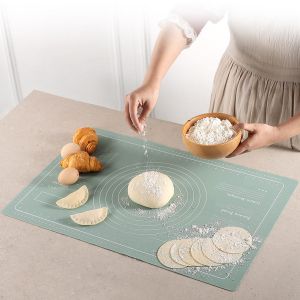 подложка за месене, точене и печене 65 х 45 см PASTEL GREEN