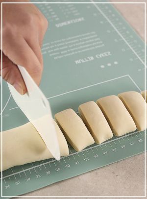 подложка за месене, точене и печене 65 х 45 см PASTEL GREEN