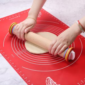 подложка за месене, точене и печене 65 х 45 см PEARL RUBY RED