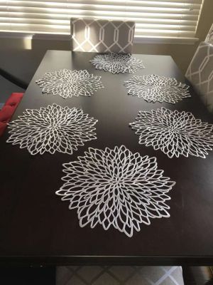 подложка за хранене SILVER HIBISCUS