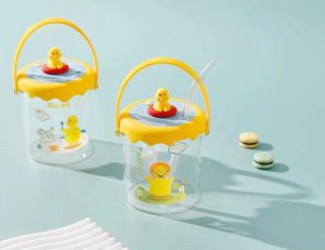 чаша с дръжка и сламка YELLOW DUCK