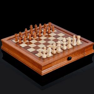 комплект луксозен шах с чекмедже и магнитни фигури MORELLO