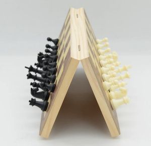 Комплект шах с магнитни фигури и табла Morello