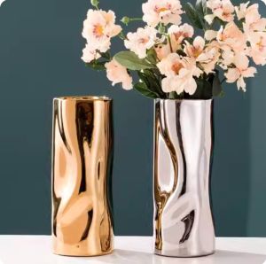 златна/Сребърна Ваза 27см - Луксозен акцент за всеки дом!