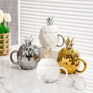 мъг с капак и лъжица SILVER, GOLD, WHITE PINEAPPLE