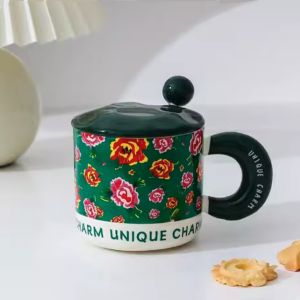 Мъг с капак и лъжичка Roses