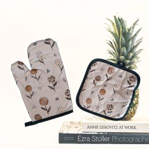 кухненска ръкавица с ръкохватка кафяво лале