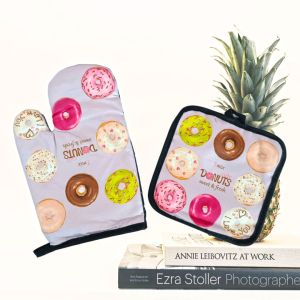 кухненска ръкавица с ръкохватка декор понички