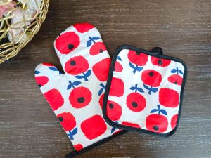 кухненска ръкавица с ръкохватка червен мак