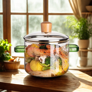 огнеупорна стъклена тенджера 1,8 л със зелени дръжки