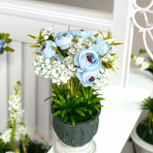 винтидж саксия с букет сини цветя 70% коприна, 30% полиестер