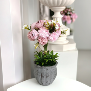 винтидж саксия с букет розови цветя 70% коприна, 30% полиестер