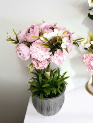 винтидж саксия с букет розови цветя 70% коприна, 30% полиестер