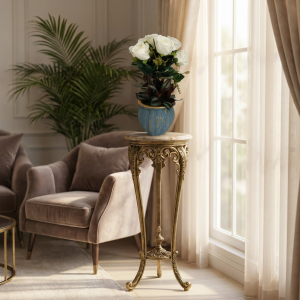 винтидж саксия с букет бели рози 70% коприна, 30% полиестер