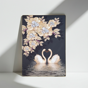 Луксозно 3D пано с лебеди и златни цветя, инкрустирани кристали, 50х70 см, внос от liv.bg