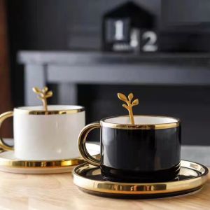 чаша, чинийка, лъжичка ELEGANT WHITE & BLACK